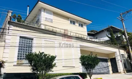 Sua Casa dos Sonhos: Vista Deslumbrante e Acabamento de Alto Padrão!