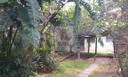 Terreno - são 330m² com 12,5 de frente por 23,5 de fundos próximo do Shopping taboão