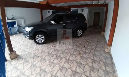 Sobrado com ótima localização para venda com 3 dorms e 4 vagas.  à 10 minutos da estação butantã