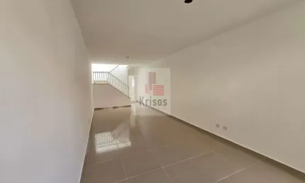 Sobrado Recém-Construído com Fino Acabamento: Seu Novo Lar Espera por Você!