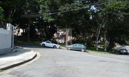 MIOLO DO BONFIGLIOLI MELHOR RUA DO BAIRRO CASA ISOLADA ACEITA PERMUTA