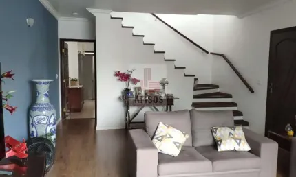 Sobrado Bela Vista: Conforto e Conectividade em um Só Lugar! 3 dormitórios (1 suíte) e 2 vagas