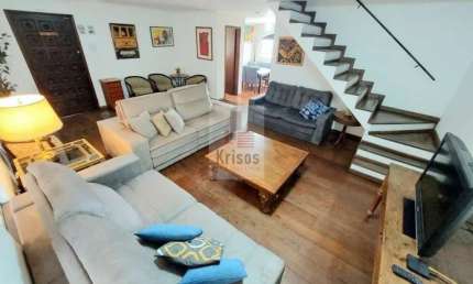 Sobrado com 250m² bem localizado com 6 quartos, 1 suíte e 3 vagas na Vila Morse