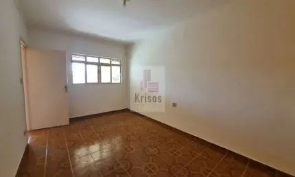 Casa Térrea com 250m² em Osasco: Conforto e Praticidade!