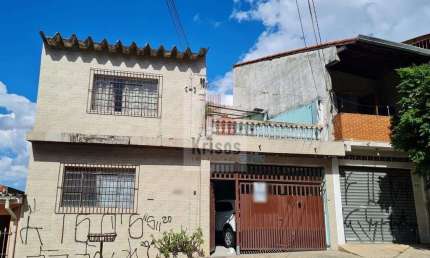 2 CASAS COM 1 DORMITORIO, SALA , COZINHA, BANHEIRO E SALÃO COMERCIAL