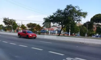 EXCELENTE TERRENO PLANO COMERCIAL,BEM LOCALIZADO,FRENTE P/AVENIDA ELISEU DE ALMEIDA