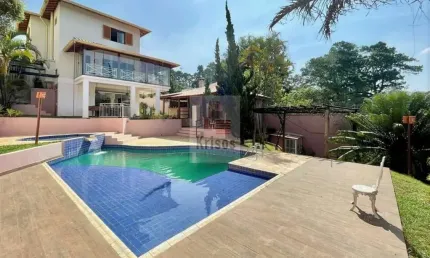 Casa Contemporânea com Vista Deslumbrante ? Luxo e Conforto em Cada Detalhe!