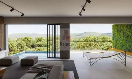 Linda Casa Moderna com Projeto Integrado e Vista Deslumbrante!
