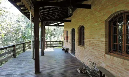 Deslumbrante Propriedade na Reserva do Peroba - Um Refúgio de Verde e Conforto!