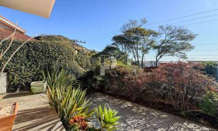 Casa à venda com 4 quartos e escritório no Mangabeiras / Comiteco