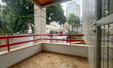 Apartamento de 3 quartos, suíte, 2 vagas livres à venda no São Pedro!