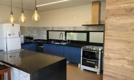 Sobrado Belvedere 2 com 4 Quartos, Energia Solar, Móveis Planejados, com piscina