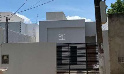 Casa no Jardim Gramado, 2 Suites, Cozinha, Lavanderia, 2 Vagas de Garegem