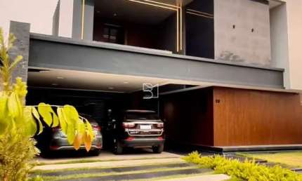 Casa Sobrado, 3 Suites Com Closet, Moveis Planejados, Lavanderia Lavabo, Piscina