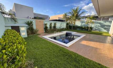 Casa no Florais do Valle, 4 Suites, Piscina, Moveis Planejados, Churrasqueira