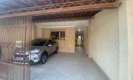 Sobrado à venda de 213m² | 04 dormitórios, sendo 02 suítes e 02 vagas de garagem | Jardim Ismênia - São José dos Campos |