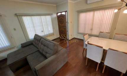 Casa térrea à venda de 185m² | 03 dormitórios, sendo 01 suíte e 04 vagas de garagem | Vila São Pedro - São José dos Campos |
