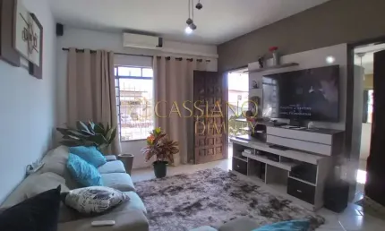 Casa térrea à venda de 95m² | 03 dormitórios, 01 banheiro e 02 vagas de garagem | jardim das industrias - são josé dos campos |