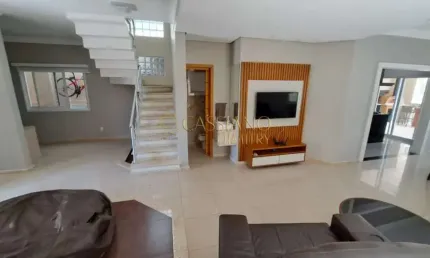 Sobrado à venda de 248m² | 03 dormitórios, sendo todos suítes e 02 vagas de garagem | Condomínio Floradas da Serra - Urbanova | São José dos Campos |