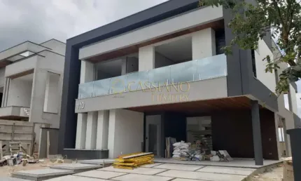 Sobrado à venda de 470m² | 04 dormitórios, sendo 03 suítes e 04 vagas de garagem | Condomínio Alphaville I - Urbanova | São José dos Campos |