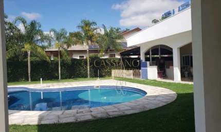 Casa térrea à venda de 409m² | 04 dormitórios, sendo todos suítes e 06 vagas de garagem | Condomínio Quinta das Flores - Bosque dos Eucaliptos | São José dos Campos |