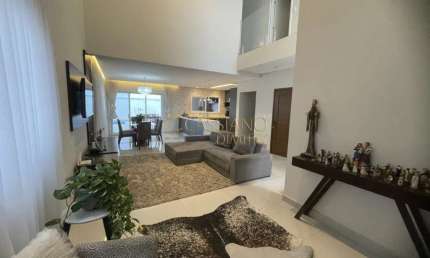 Sobrado mobiliado à venda de 240m² | 03 dormitórios, sendo suítes e 04 vagas de garagem | Condomínio Residencial Terras do Vale - Caçapava |