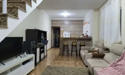 Casa à venda de 150m² |  03 dormitórios sendo, 01 suíte e 02 vagas de garagem | Monte Castelo | São José dos Campos |