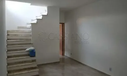 Sobrado à venda de 120m² | 04 dormitórios, sendo 01 suíte e 02 vagas de garagem | Jardim das Industrias - São José dos Campos |