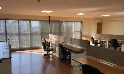 Sala comercial à venda de 170m² | 03 banheiros e 06 vagas de garagem | edifício offices 811 - jardim são dimas | são josé dos campos |