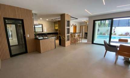 Casa à venda com 480m² | 05 suítes e elevador | Cond. Jardim do Golfe I - Urbanova | São José dos Campos
