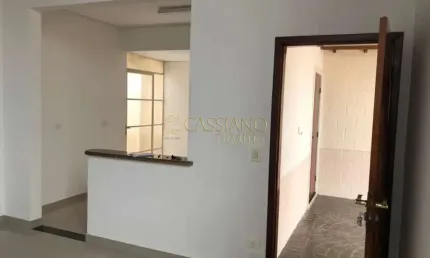 Casa térrea à venda de 145m² | 03 dormitórios, sendo 01 suíte e 02 vagas de garagem | Altos de Santana - Jacareí |