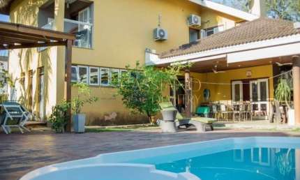 Casa à venda de 380m² |05 suítes, 06 banheiros e 09 vagas de garagem | Condomínio Terras  De Sant`Anna - Jardim Altos de Santana I - Jacareí