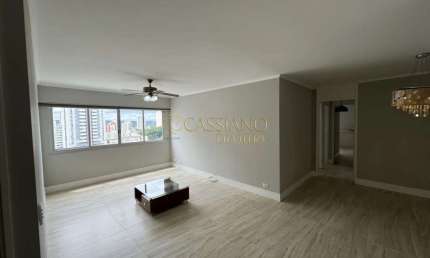 Apartamento à venda de 118m² | 03 dormitórios, sendo 01 suíte e 01 vaga de garagem | Edifício Delfino Mascarenhas - Vila Adyana | São José dos Campos |