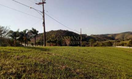 Terreno à venda de 1.000m² | Condomínio Village Parahybuna - Paraibuna |