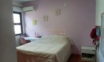 Sobrado à venda de 223m² | 03 dormitórios, sendo 01 suíte e 04 vagas de garagem | Jardim Esplanada II - São José dos Campos |