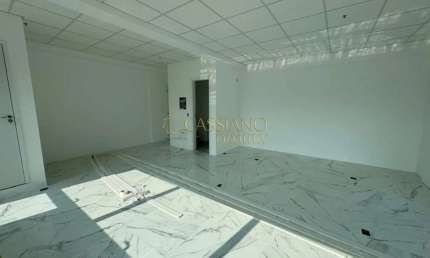 Sala comercial para venda e locação de 42,83m² | 01 banheiro e 01 vaga de garagem | Edifício Helbor Downtown Offices &amp; Mall - Centro | São José dos Campos |