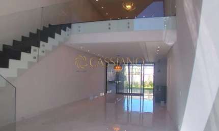 Sobrado à venda de 258m² | 04 suítes, 06 banheiros e 04 vagas de garagem | Condomínio Vivva Residencial Clube - Vila Branca | Jacareí |