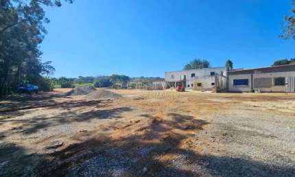 Área comercial para locação de 13.500m² de terreno | Putim - São José dos Campos |
