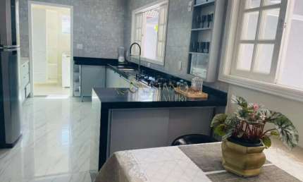 Sobrado à venda de 480m² | 04 dormitórios, sendo 03 suítes e 04 vagas de garagem | Condomínio Sunset Park - Jardim Aquarius | São José dos Campos |