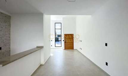 Casa á venda de 300m² | 3 dormitórios sendo 3 suítes | Condomínio Terras do Vale - Caçapava