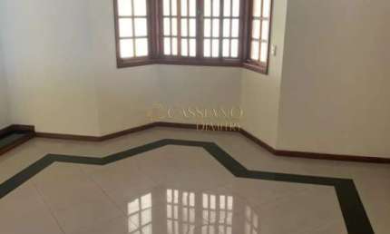Sobrado à Venda com 353m² | 05 dormitórios sendo 01 suíte e 05 vagas de garagem | Cidade Vista Verde - São José dos Campos