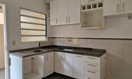 Sobrado para locação e venda de 92m² | 03 dormitórios, sendo 01 suíte e 02 vagas de garagem | Campo del Fiori - Urbanova | São José dos Campos |