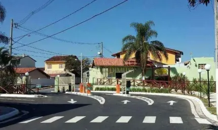Casa térrea à venda de 136m² | 02 dormitórios, 01 banheiro e 02 vagas de garagem | Condomínio Bell Park - Jardim Uirá | São José dos Campos |