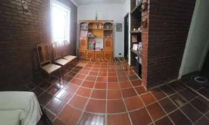 Sobrado à venda de 201m² | 04 dormitórios, sendo 01 suíte e 02 vagas de garagem | Jardim das Industrias | São José dos Campos |