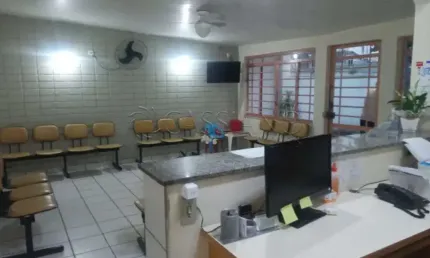 Casa comercial à venda de 208,70m² | 03 banheiros e 06 vagas de garagem | Vila Adyana - São José dos Campos |