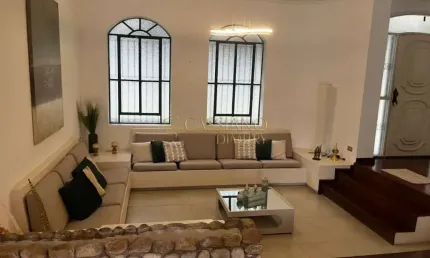 Casa à venda de 303m² | 04 dormitórios, sendo 01 suíte e 03 vagas de garagem | jardim apolo i | são josé dos campos |