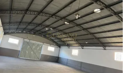 Galpão comercial para locação de 770m² | 02 banheiros e 04 vagas de garagem | Chácaras Reunidas | São José dos Campos |