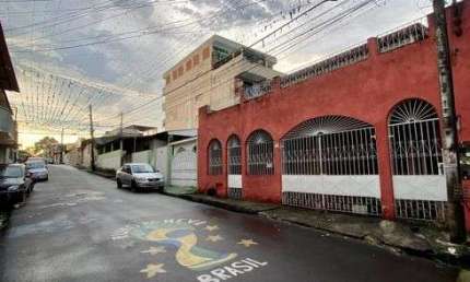 Casa para venda possui 250 m2 com 3 quartos em São Jorge - Manaus - Amazonas