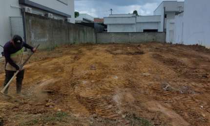 Terreno à venda na Avenida Frederico Baird, Ponta Negra, Manaus