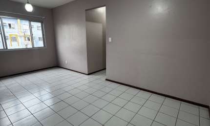 Vendo ou alugo apartamento com localização privilegiada